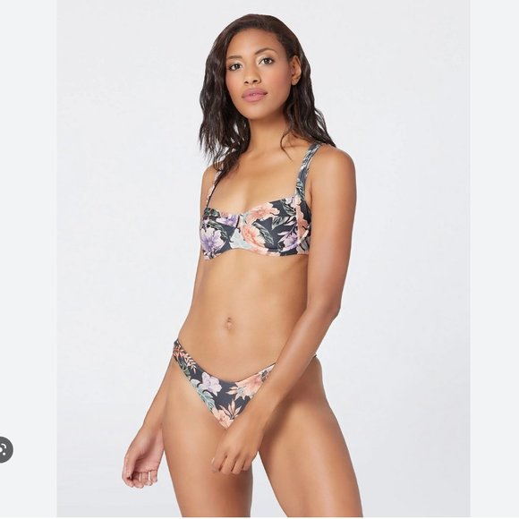 L*SPACE Camellia Bikini bottom - Picture 3 of 11